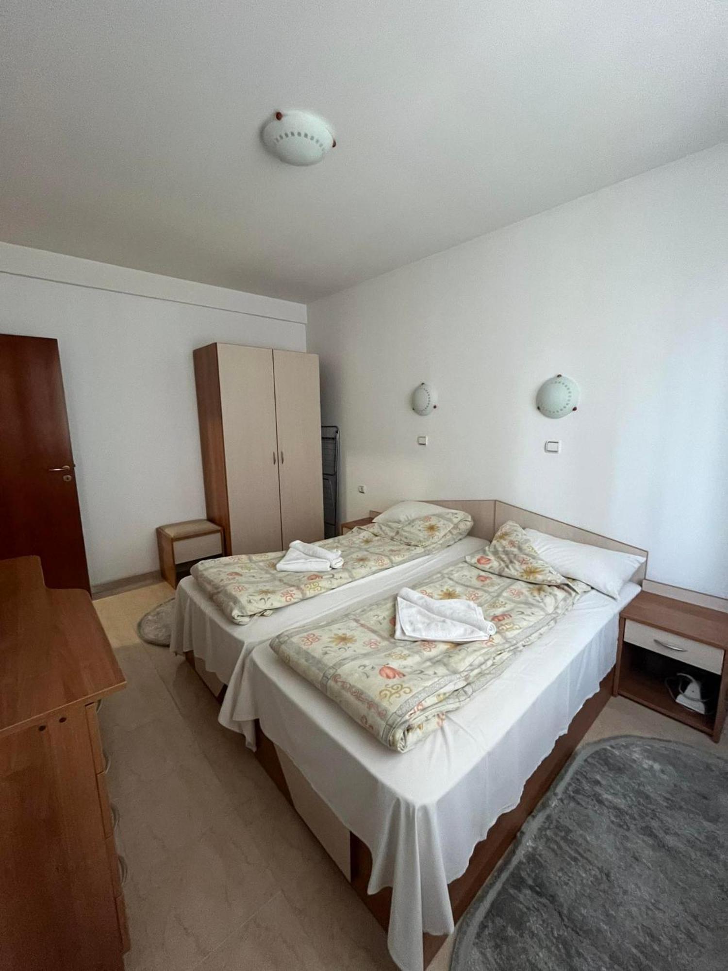 Monastery 2 Aparthotel パンポロボ エクステリア 写真