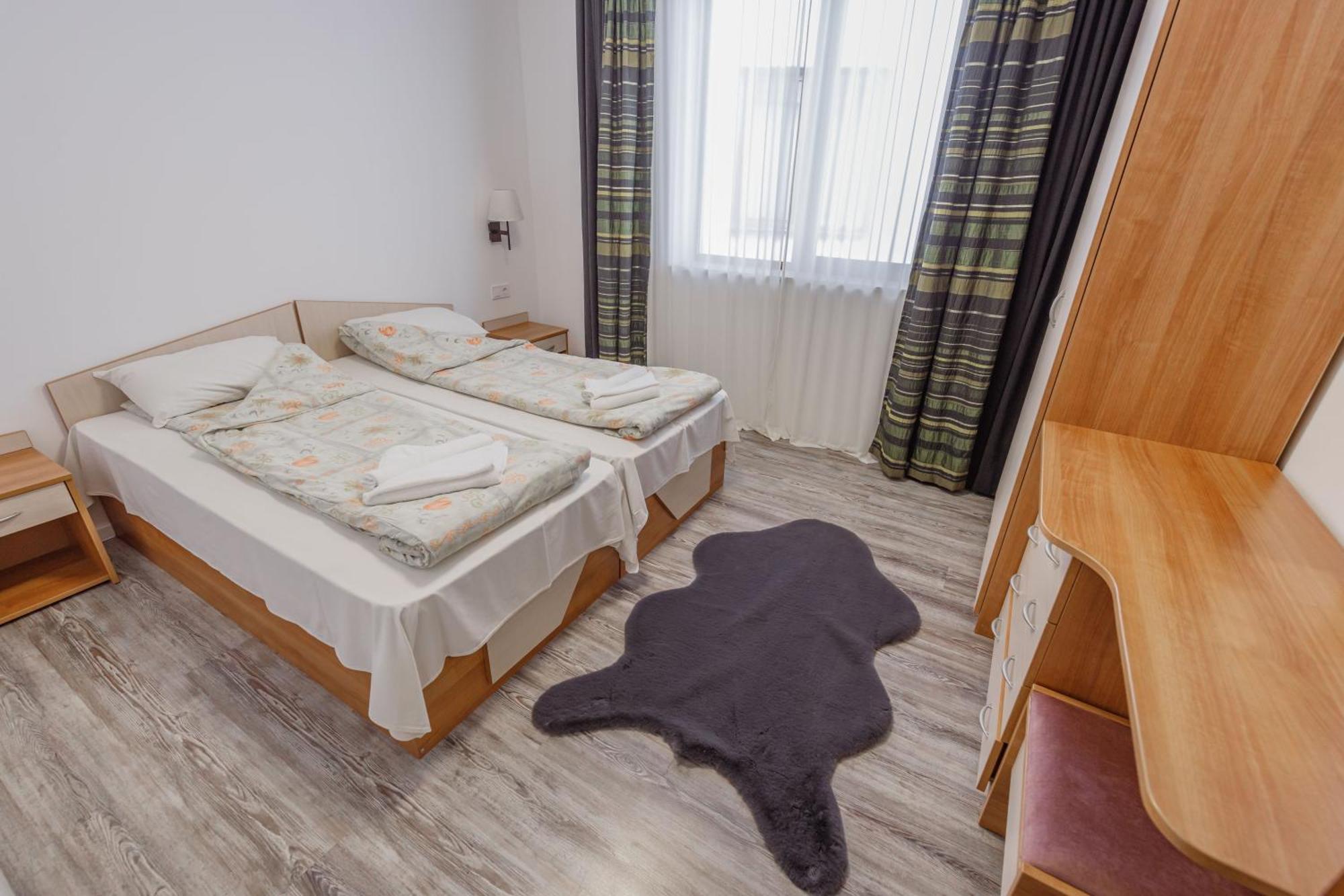 Monastery 2 Aparthotel パンポロボ エクステリア 写真