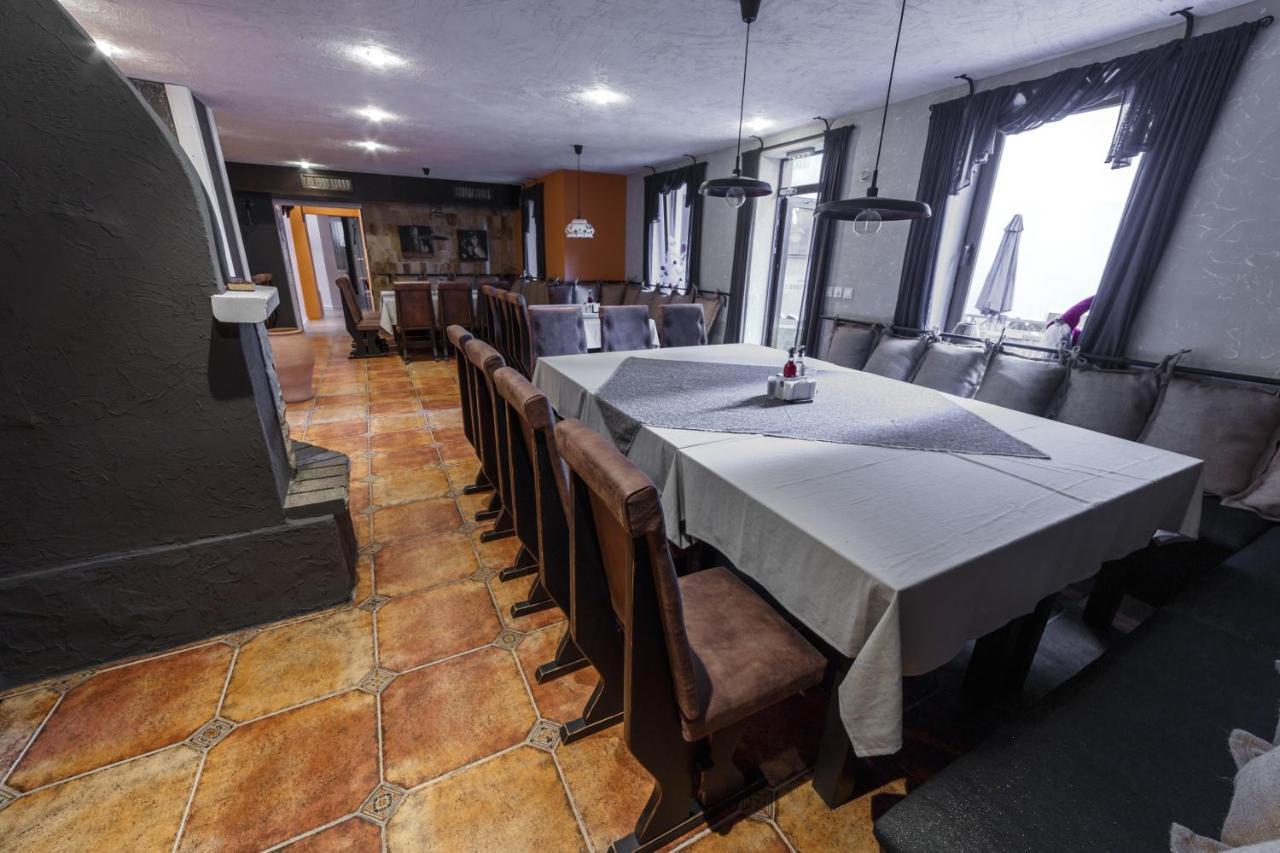 Monastery 2 Aparthotel パンポロボ エクステリア 写真